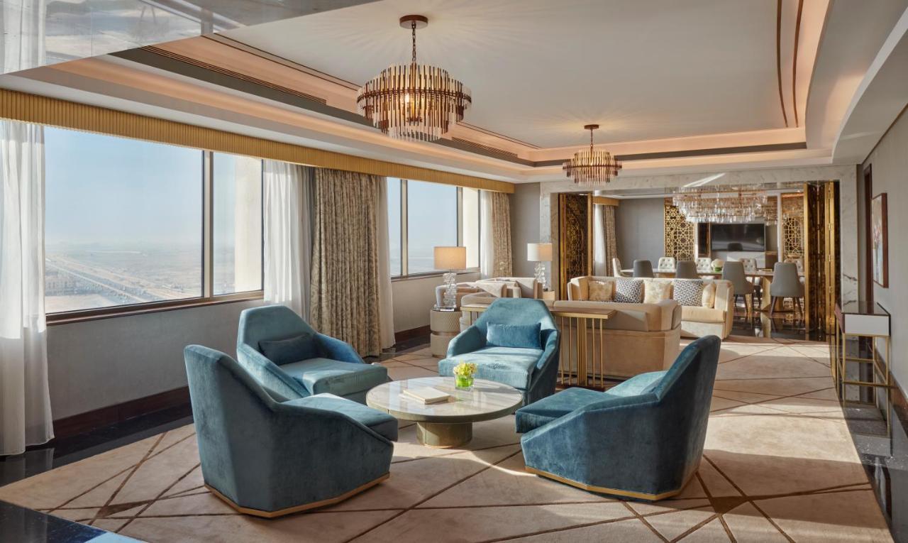 Grand Hyatt Al Khobar Hotel And Residences Exterior photo The Sky Lounge